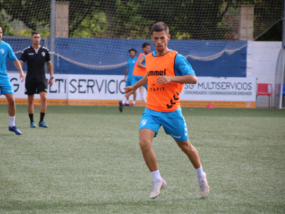 Nando Quesada, durante un entrenamiento | CD Ebro