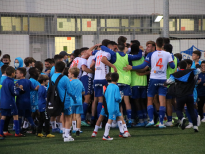Los futbolistas del Ebro, tras superar al Lleida y confirmar su pase a Copa del Rey | CD Ebro / Adrián Monserrate